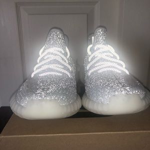 Yeezy v2 ‘Static Reflective’
